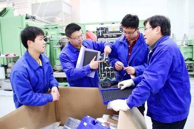 沈幣:勞模引“創”鑄就中鈔夢_軍事_網